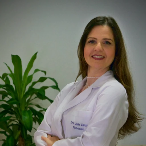 Dra. Julie Verzura